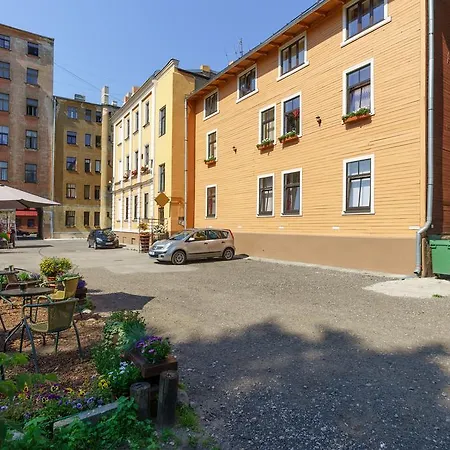 Apartament Center *